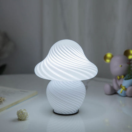 Lasinen sienenmuotoinen design pöytälamppu