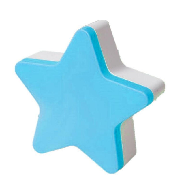 Tähdenmuotoinen LED-yövalo pistorasiaan