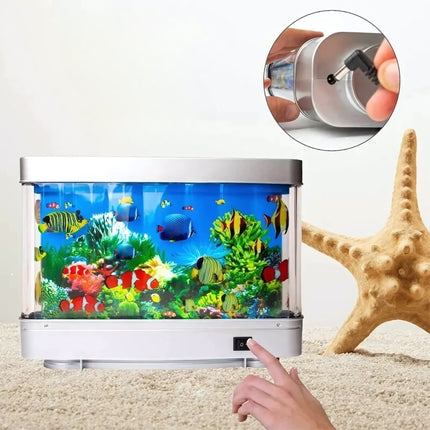 Akvaario-yövalo liikkuvilla kaloilla