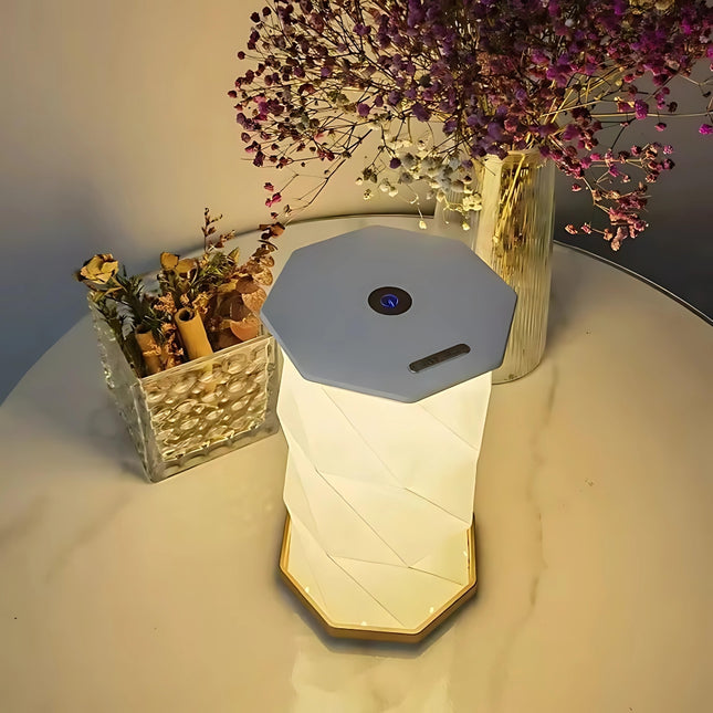 Taitettava origami-tyylinen LED-pöytävalo