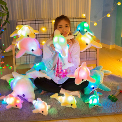 Valaiseva delfiini-pehmolelu LED-valoilla