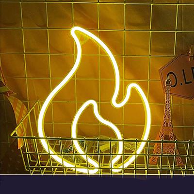 Liekin muotoinen LED-neonvalaisin seinälle