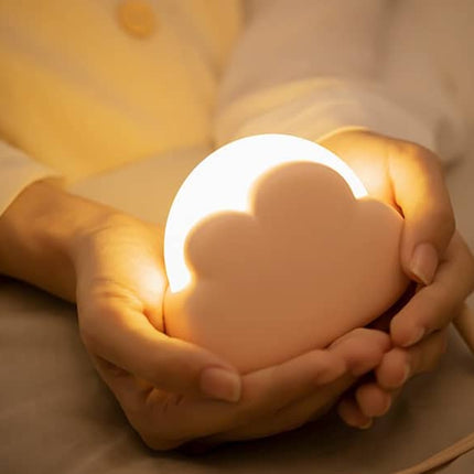 Himmennettävä monivärinen pilven muotoinen yövalo