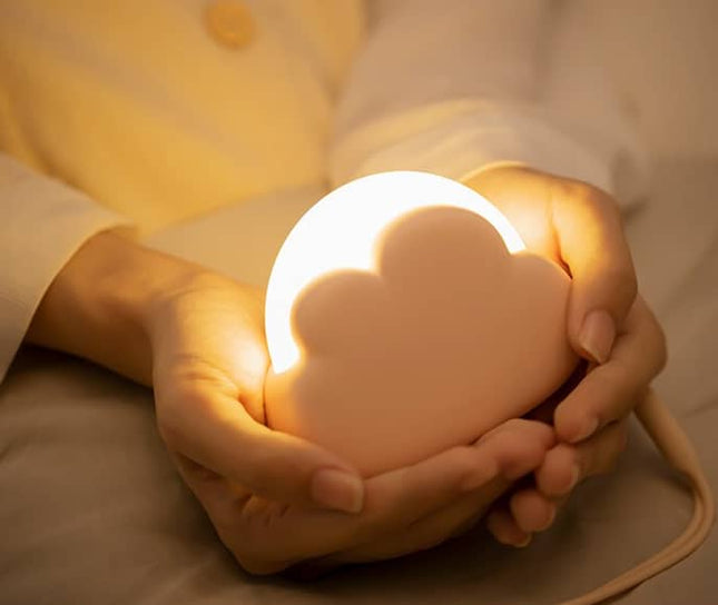 Himmennettävä monivärinen pilven muotoinen yövalo