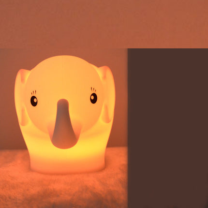 Monivärinen elefantti-yövalo vauvalle silikonia