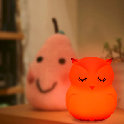 Ladattava pöllö yövalo kaukosäätimellä