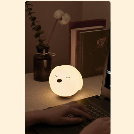 Mukava koiranpentu yövalo lastenhuoneeseen