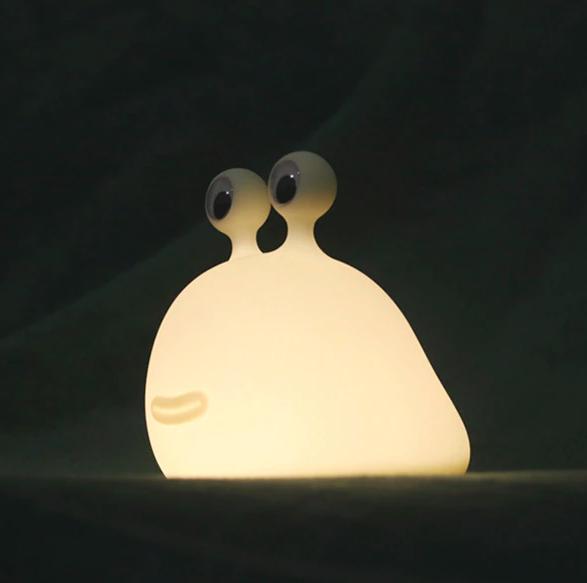 Ladattava etana yövalo imetykseen kosketuksella