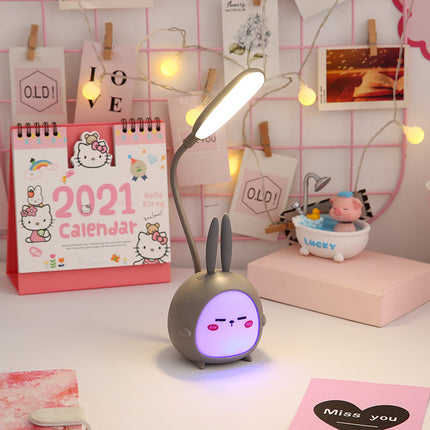 Pupu-pöytälamppu yövalolla lastenhuoneeseen