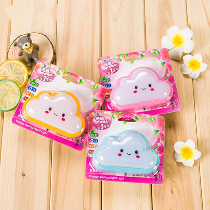 Söpö pilvi-yövalo LED-valolla lastenhuoneeseen