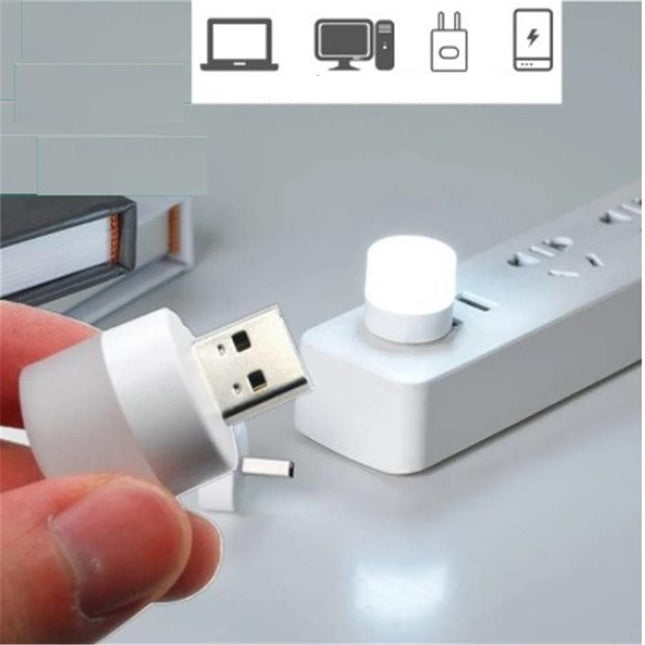 Pieni kannettava USB LED-yövalo