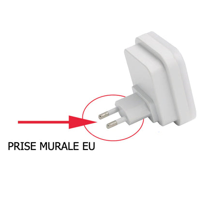 LED-seinäyövalo hämärätunnistimella pistorasiaan