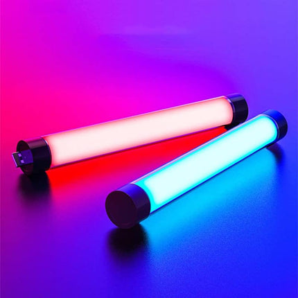 Monivärinen LED-valoputki tunnelmavalaistukseen