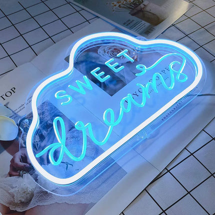 Sweet Dreams pilvi neon-kyltti sisustukseen
