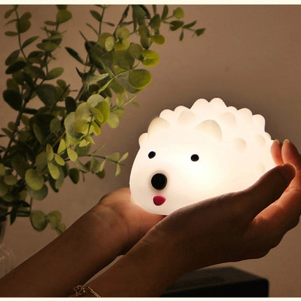 Ladattava silikoninen siili-yövalo vauvan huoneeseen