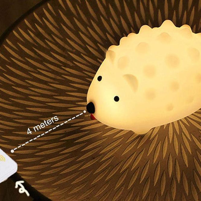 Ladattava silikoninen siili-yövalo vauvan huoneeseen