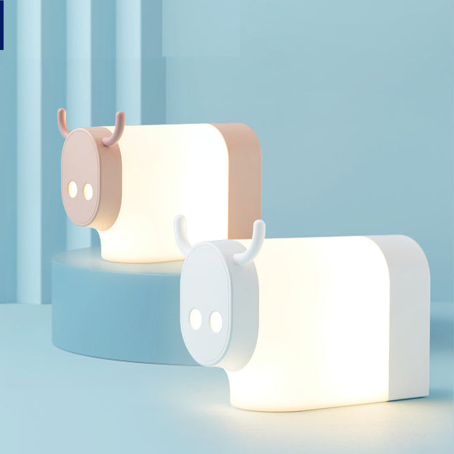 Lehmän muotoinen yövalo lapsille