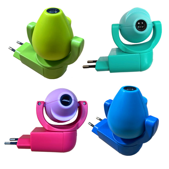 Lasten yövalo kuvaprojektorilla seinään