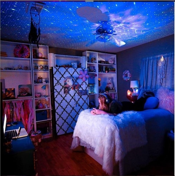 Tähtitaivas-projektori Bluetooth-kaiuttimella